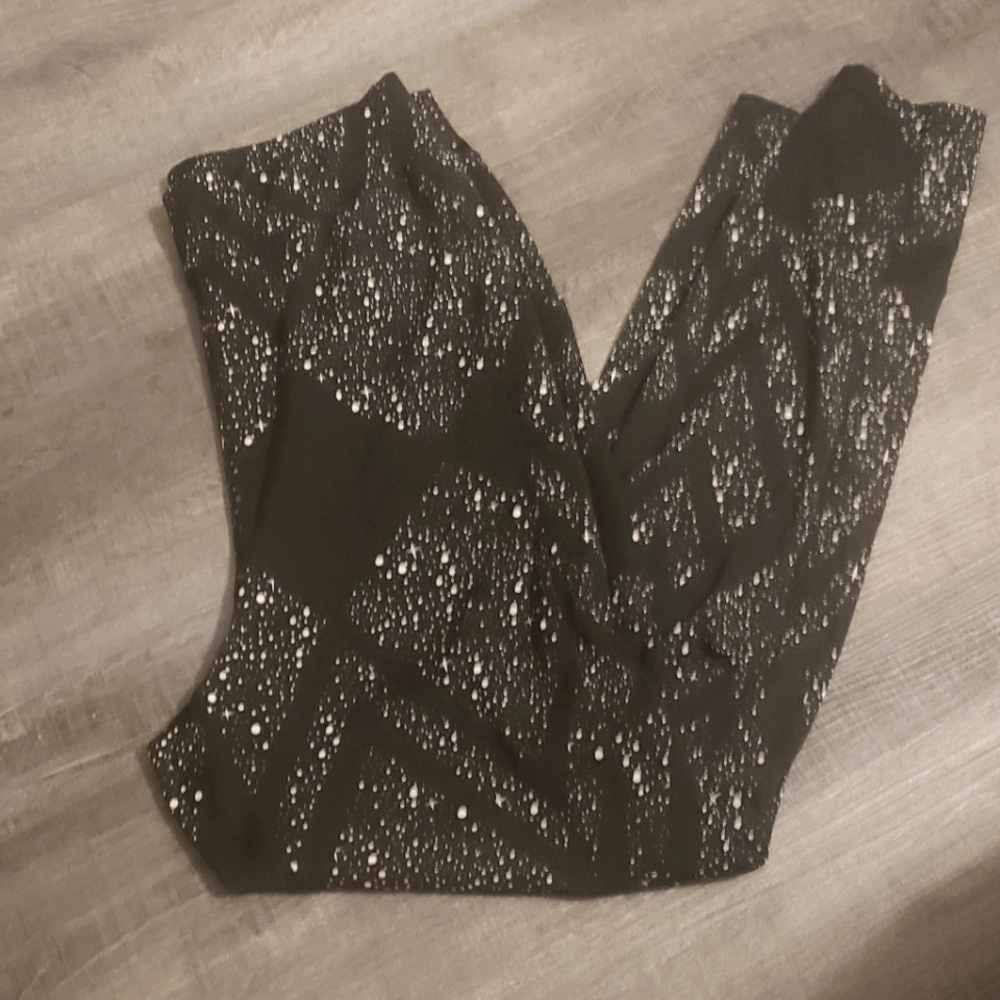 POP fit ankle length leggings. XL